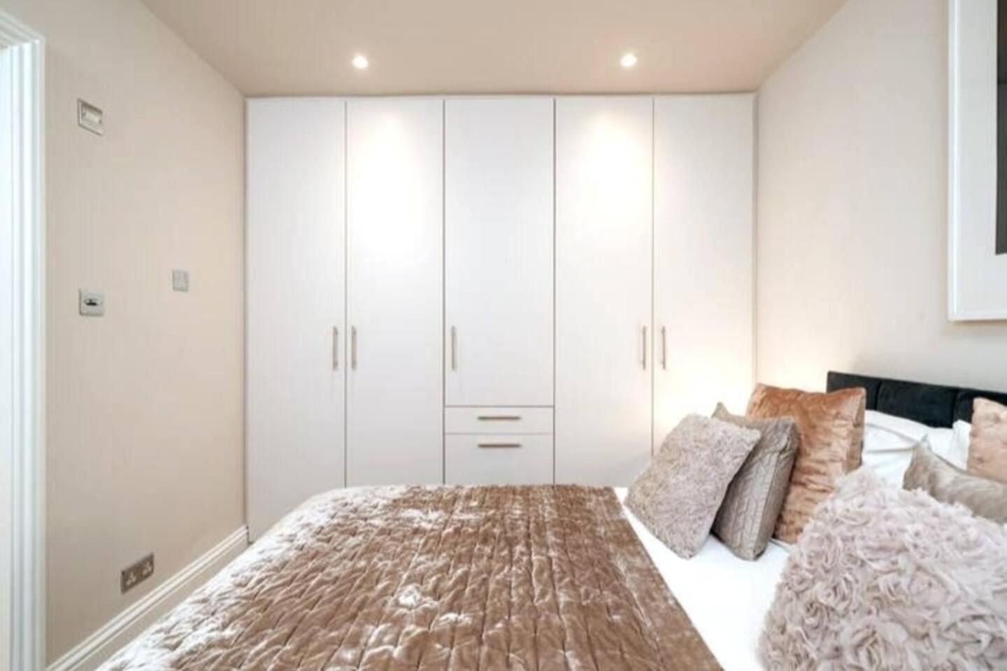Niru Experience Jewel Of Ifield Road Apartamento Londres